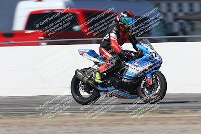 media/Oct-05-2025-CVMA (Sun) [[beeef4f201]]/Race 2-Supersport Middleweight/